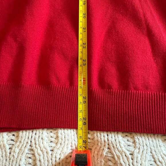 Brooks Brothers Men's Red V-Neck Sweater size M - Picture 3 of 9